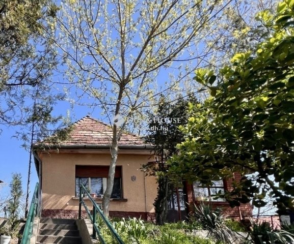 Eladó családi ház, Szigethalmon 42.5 M Ft, 3 szobás
