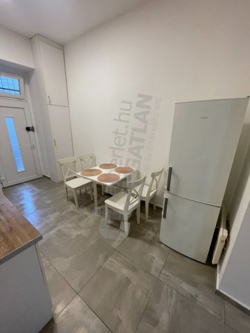 Kiadó téglalakás, albérlet, Budapesten, VII. kerületben