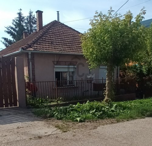 Eladó családi ház, Gyömrőn 64 M Ft, 2 szobás