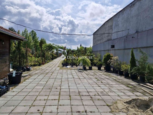 Eladó telek, Komáromban 55 M Ft / költözzbe.hu