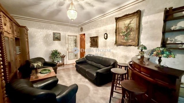 Eladó téglalakás, Szegeden 48 M Ft, 2 szobás