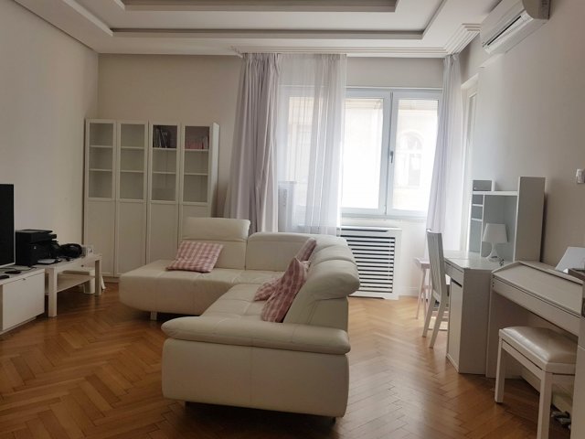 Kiadó téglalakás, albérlet, Budapesten, V. kerületben, 3 szobás