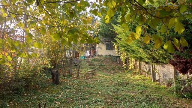 Eladó családi ház, Balatonkenesén, Fő utcában 17 M Ft