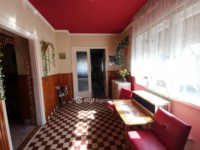Eladó családi ház, Dömsödön 40.9 M Ft, 2 szobás