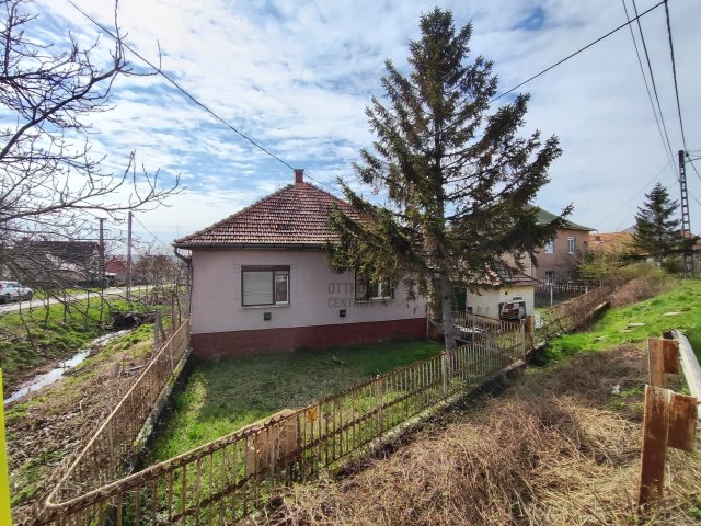 Eladó családi ház, Domoszlón 13 M Ft, 2 szobás