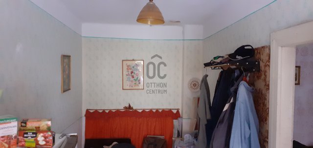 Eladó családi ház, Ózdon 15 M Ft, 7 szobás