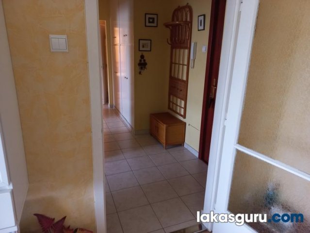 Eladó téglalakás, Zalaegerszegen 37.5 M Ft, 1+2 szobás