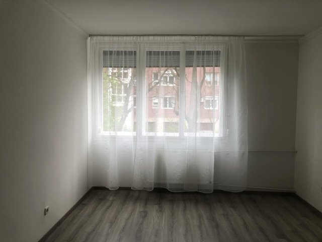 Kiadó panellakás, albérlet, XIV. kerületben, Sárrét parkban