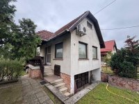Eladó nyaraló, Tatán 34.99 M Ft, 2 szobás / költözzbe.hu