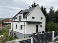 Eladó ikerház, Szentendrén 125 M Ft, 5 szobás