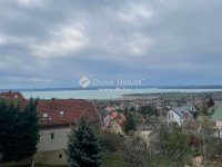 Eladó családi ház, Csopakon 398 M Ft, 6 szobás