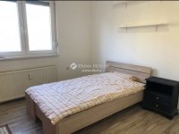 Eladó panellakás, Pécsett 42 M Ft, 2 szobás