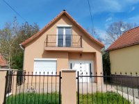 Eladó családi ház, Dombóváron 29.9 M Ft, 3 szobás