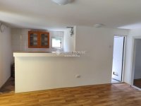 Eladó családi ház, Szigetmonostorban 32.9 M Ft, 1 szobás