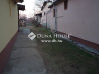 Eladó családi ház, Pilisen 26.5 M Ft, 4 szobás