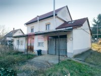 Eladó családi ház, Pécsett 42 M Ft, 1+2 szobás