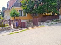 Eladó családi ház, Pécelen 89.5 M Ft, 5 szobás