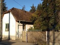 Eladó ikerház, Nagykovácsiban 35.99 M Ft, 3 szobás