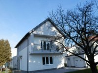 Eladó családi ház, Hévízen 129 M Ft, 5 szobás
