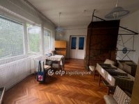 Eladó családi ház, Martonvásáron 75 M Ft, 5 szobás