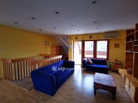 Eladó téglalakás, Szegeden 86 M Ft, 4 szobás