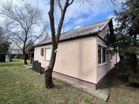 Eladó nyaraló, Lakitelken 21.5 M Ft, 3 szobás