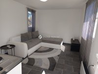 Eladó családi ház, Kaposváron 9.3 M Ft, 1 szobás