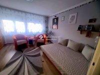 Eladó családi ház, Pécsett 63 M Ft, 4 szobás