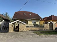 Eladó családi ház, Százhalombattán 124.9 M Ft, 5+1 szobás