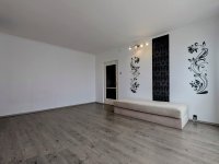 Kiadó panellakás, albérlet, Kecskeméten, Irinyi utcában
