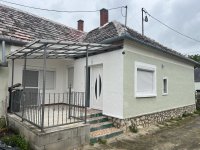 Eladó családi ház, Tápszentmiklóson 52.9 M Ft, 3 szobás