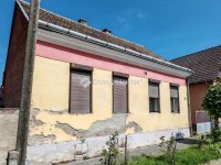 Eladó családi ház, Csurgón 4.9 M Ft, 3 szobás