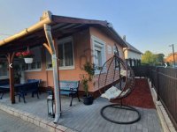 Eladó családi ház, Poroszlón 39 M Ft, 3 szobás