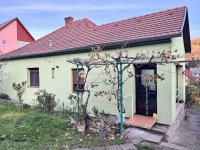 Eladó családi ház, Pécsett 81.5 M Ft, 2 szobás