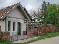 Eladó családi ház, Kővágóörsön 109 M Ft, 6 szobás