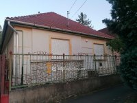 Eladó családi ház, Miskolcon, Anna utcában 37.9 M Ft, 2+1 szobás