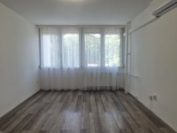 Kiadó panellakás, albérlet, Nyíregyházán 140 E Ft / hó