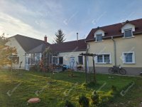 Eladó családi ház, Fertőszéplakon 98 M Ft, 6 szobás