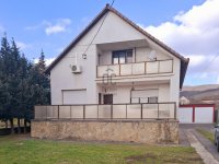 Eladó családi ház, Pécsett 59.99 M Ft, 5 szobás