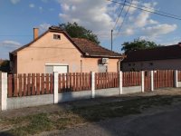 Eladó családi ház, Izsákon 29.9 M Ft, 3 szobás