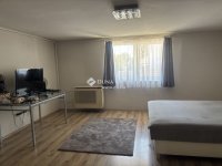 Eladó családi ház, Pécsett 39.9 M Ft, 2 szobás