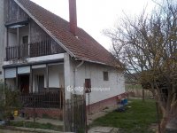 Eladó családi ház, Csomában 18.6 M Ft, 4+1 szobás