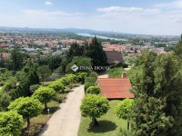 Eladó családi ház, Esztergomban 249.5 M Ft, 6 szobás