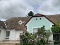 Eladó családi ház, Pakson 55 M Ft, 5 szobás