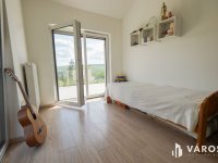 Eladó családi ház, Nagykovácsiban 219.9 M Ft, 6 szobás