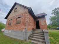 Eladó családi ház, Csemőn 19.5 M Ft, 2 szobás