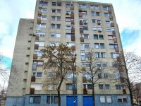 Eladó panellakás, Békéscsabán 29.9 M Ft, 3 szobás