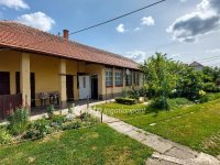 Eladó családi ház, Kisújszálláson 16 M Ft, 3 szobás