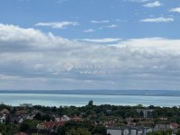 Eladó családi ház, Balatonfüreden 259 M Ft, 6 szobás