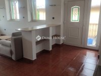 Eladó családi ház, Balatonlelleén 360 M Ft, 13 szobás